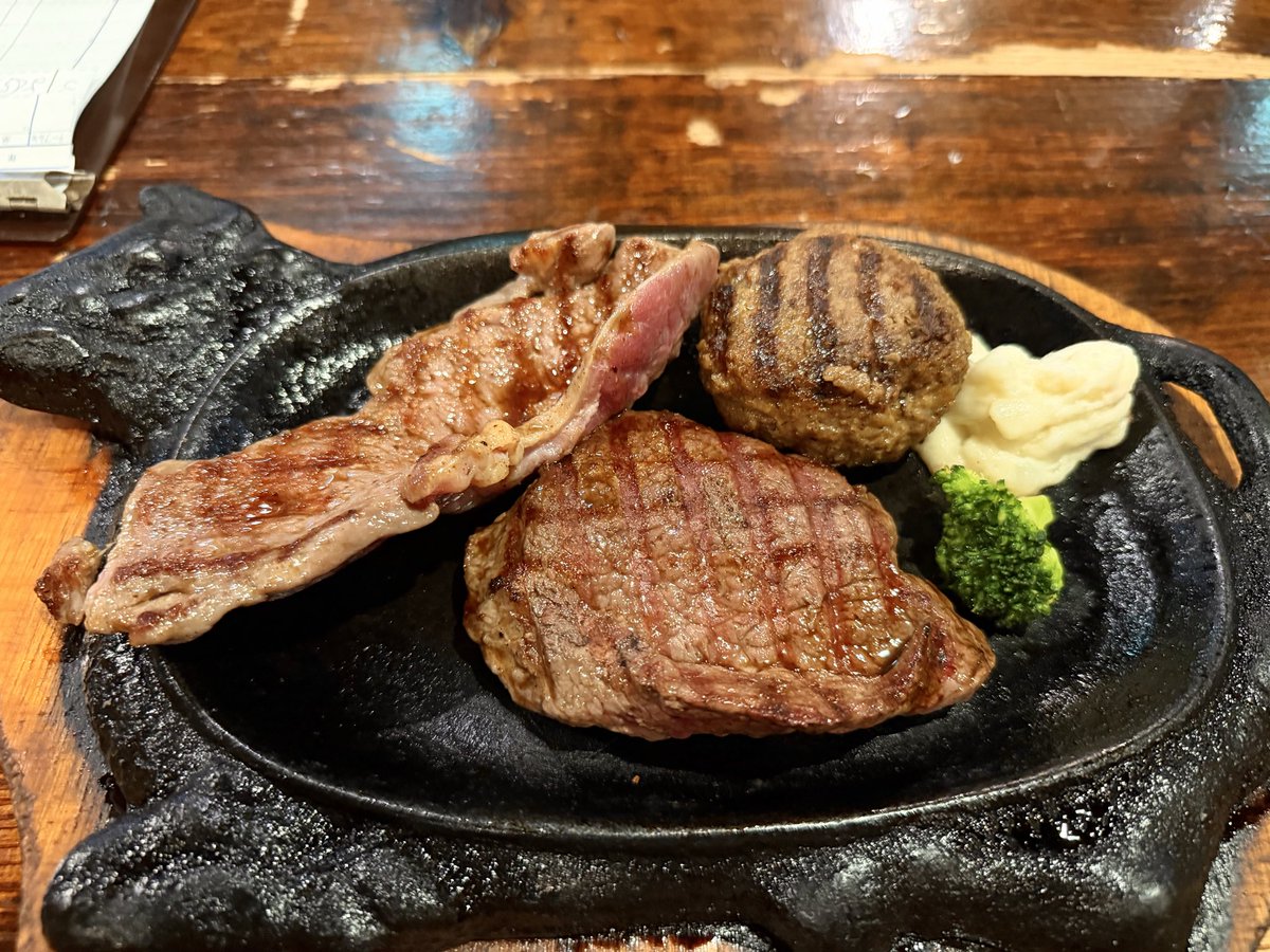 hideki40718's tweet photo. 台風の合間に今月の沖縄😋 https://t.co/wb1sKziseq
