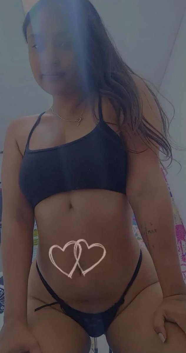 morenas1818's tweet photo. Si tú mejor amiga no te deja vacío entonces no es tu mejor amiga 🫣 yo sería muy buena amiga 😌 https://t.co/6HxMyc6ELx