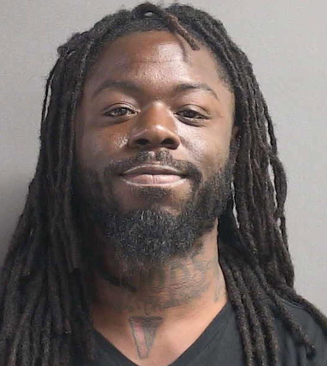 NicholasStix's tweet photo. See the mug shot of a smiling racist killer

Elijah Hemingway broke into the home of Dr. and Mrs. Idris Evans just after midnight thursday, stabbing both, killing Dr. Evans, and leaving Mrs. Evans in critical condition. Hemingway's mug shot was for his murder, and was taken on friday.