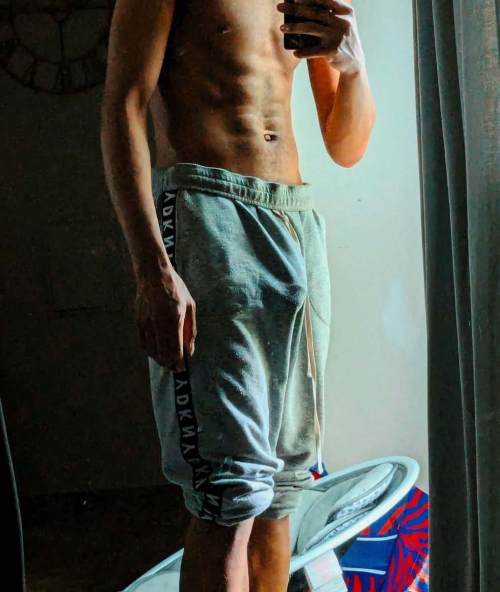 Ez_FrostXXX's tweet photo. Print🍆💦

#NSFW #BBC #Bigdick #Print #Abs https://t.co/vSrUWmX2OU