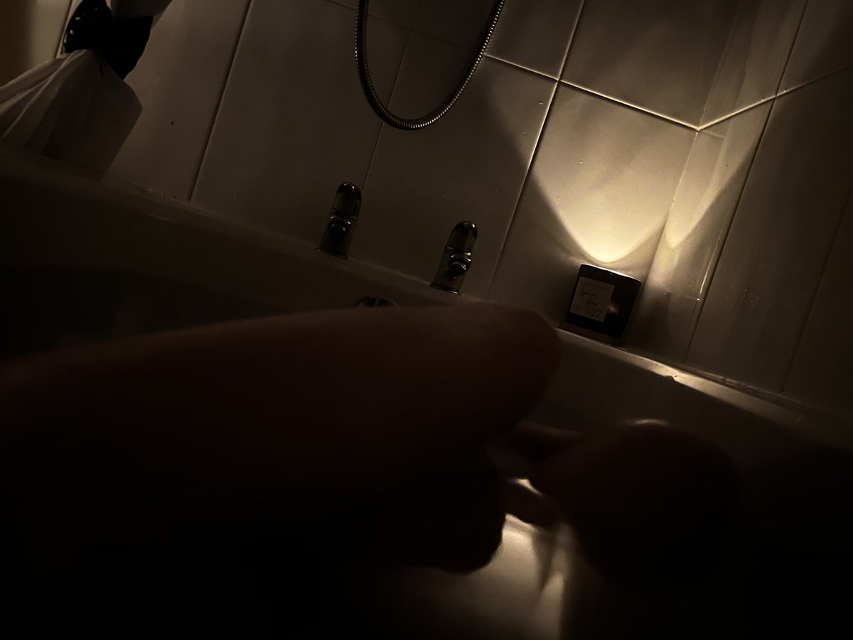 Rawersurf96's tweet photo. New activity on my OF go go go!!
#lgbt #gay #fyp #nonbinary
#nude
#feminine #teen #barelvlega #thevthem #trans #new #NSFW #OF #onlvfans #nudity #fyp
#viral
#photography #video https://t.co/id7BrZQBrf