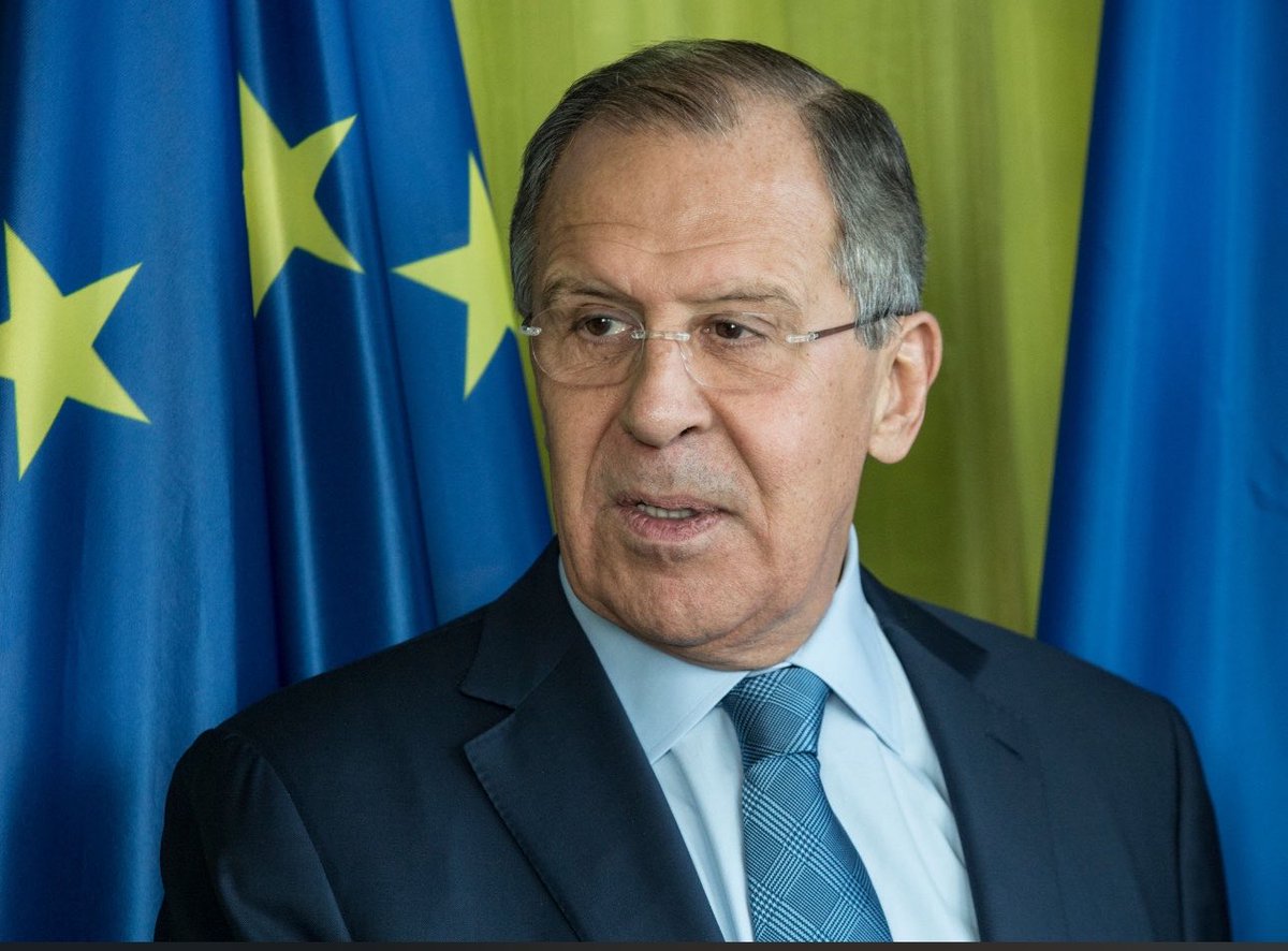 DiosseMasengo's tweet photo. Je vous présente Monsieur Sergueï Lavrov, actuel Ministre des Affaires étrangères de la Fédération de #Russie depuis 2004 (nommé le 9 mars 2004).

Soit, plus de 20 ans qu’il occupe cette Fonction, une longévité tout simplement ahurissante !

La diplomatie russe se trouve encapsulée dans l’entrelacs de ses mains dominatrices..