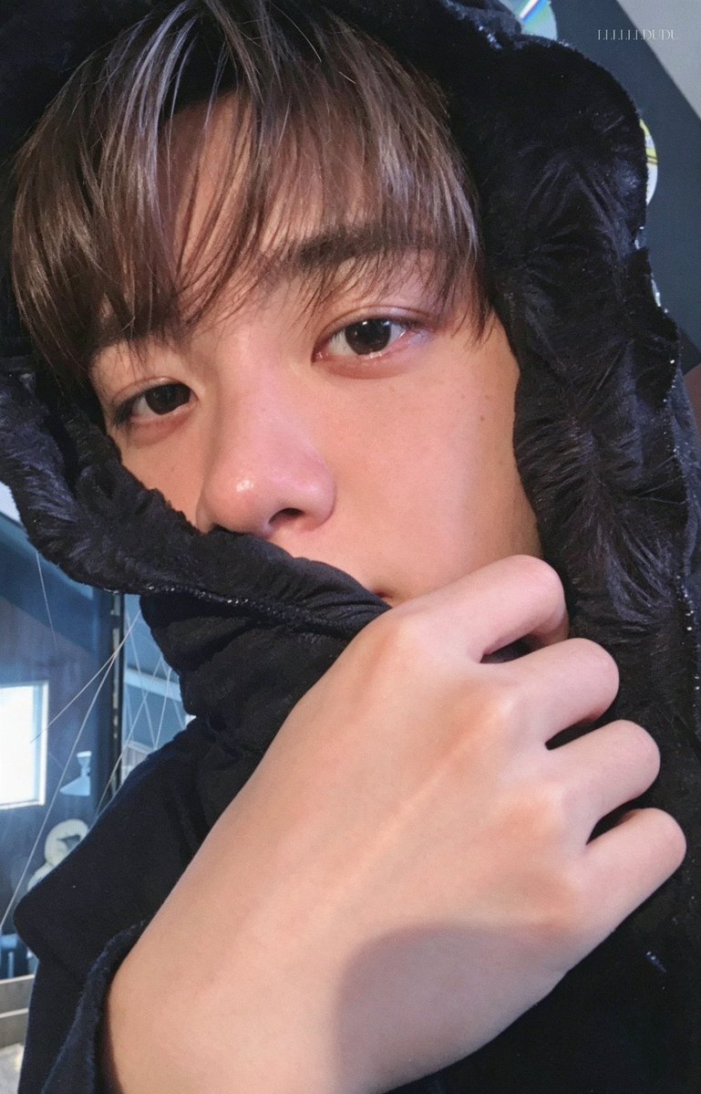 DoSaKyungReeSoo's tweet photo. งืออออ หล่อออออ 

 #도경수  #DOHKYUNGSOO https://t.co/b5qYhQFjNL