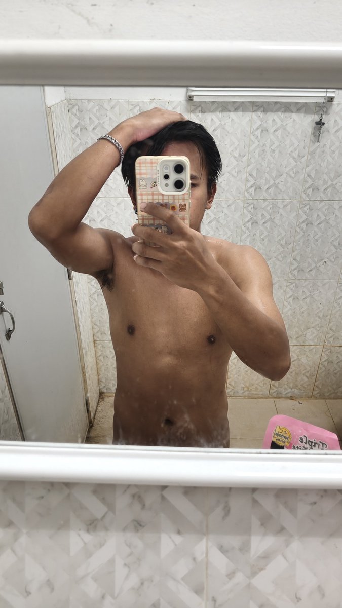 Sundaykeean's tweet photo. คืนนี้จะมีสาวๆมานอนด้วยมั้ยน้า #โคราช #สูงเนิน #นัดเย็ด #เงี่ยน https://t.co/jte6QrXZyg
