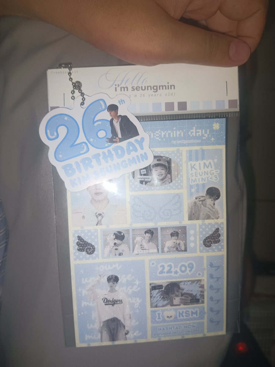 kydvlm's tweet photo. Thankyou freebiesnyaaaa lucu2 sekaliii
@ddoppyong @naddyouniverse 

#널_감싼_우주가_될게_승민아
#DivineVocalSeungmin
#HappySeungminDay
#SEUNGMINandTHAT26TH https://t.co/rR2mBaNm4w