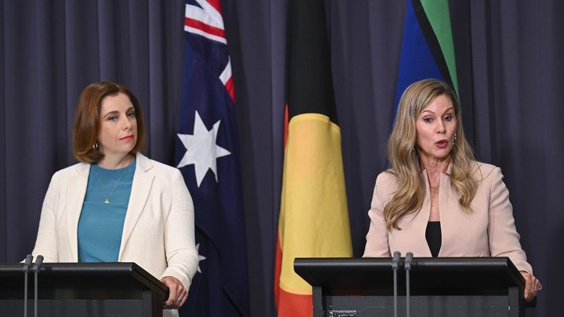 craigkellyAFEE's tweet photo. Imagine giving these two the power to decide what we are allowed to say or to read. 

Seriously. https://t.co/8qoeqKHdpm