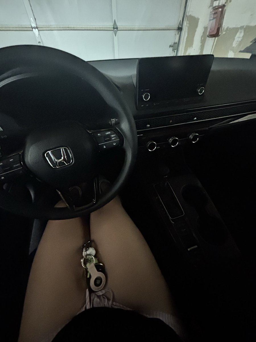 svh2vm's tweet photo. new whip! who can i ride in the back seat 👀 https://t.co/wewwsQE7jL