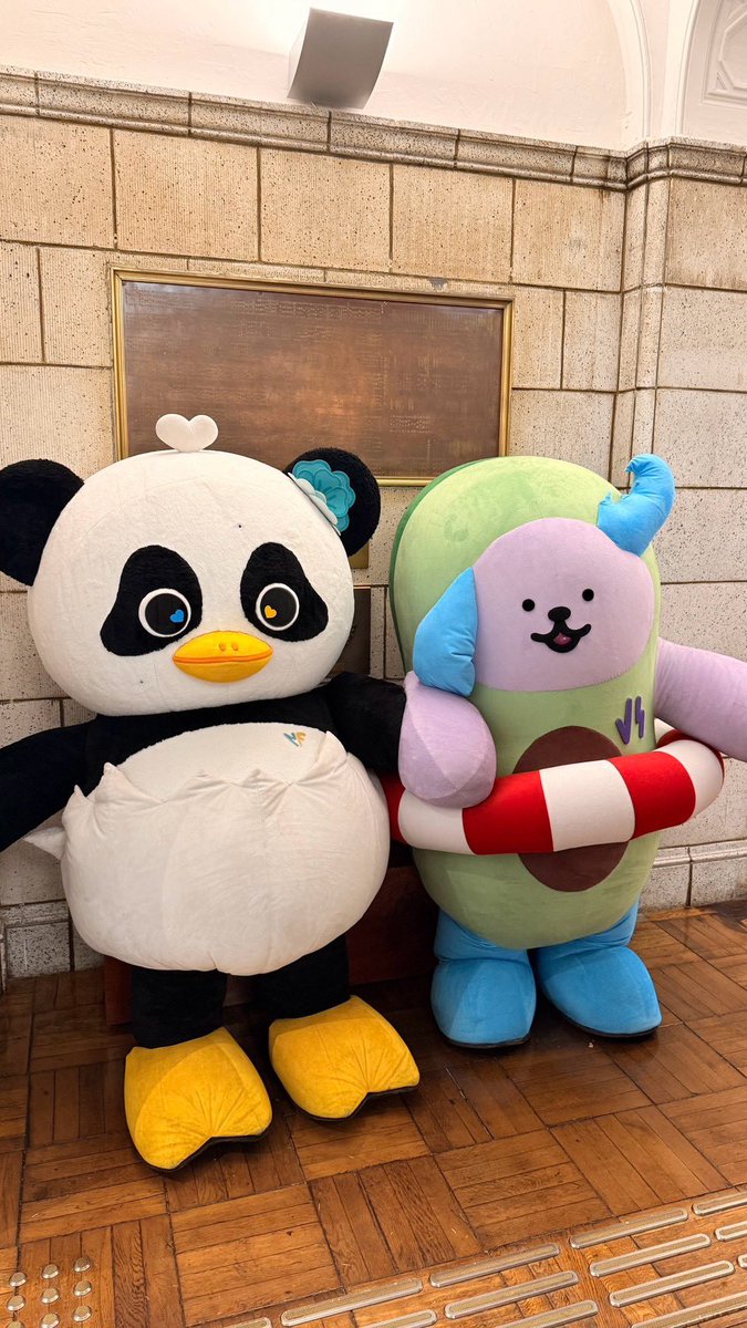 avocean_GMMTV's tweet photo. 今日、シャンはめっちゃ楽しかったよ～！！
会いに来てくれたみんな、ありがとう～～！
シャンはみんなのこと大好きだよ～～🤟🏻✨🐶🥑

วันนี้เชี่ยนซาหนุกม้ากกก ขอบคุนอุนย่า อุนยาย เจ่เจ้คับที่มาหาเชี่ยน 
เชี่ยนเยิฟๆ ทู้กกคนเยยยน้า 🤟🏻✨🐶🥑

#AVOCEAN
#ご当地キャラカーニバル
#GMMTV https://t.co/rmgZZw2ZPl