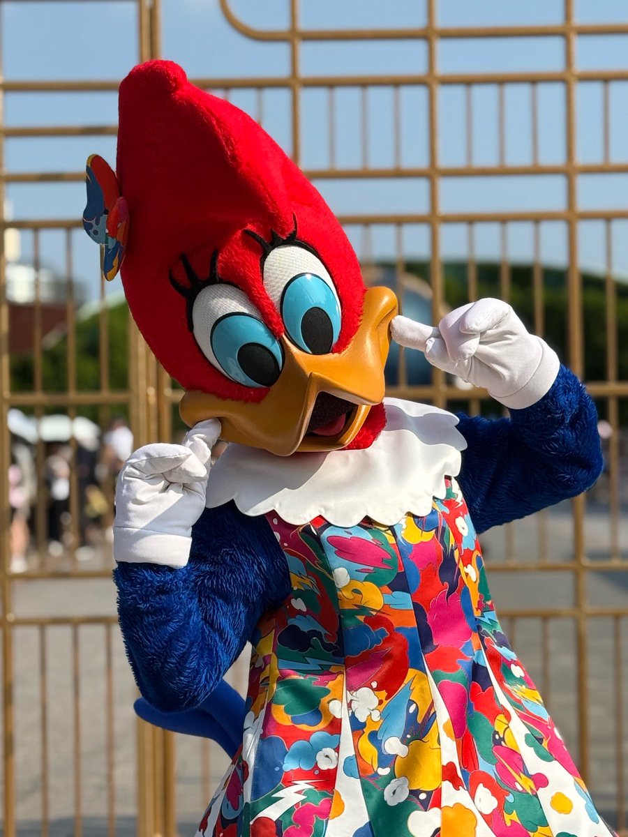 light8156's tweet photo. ウッディーに挨拶した後
ウィニーちゃんにもご挨拶😊

#USJファン #ウィニー https://t.co/PaUCWNEOtU