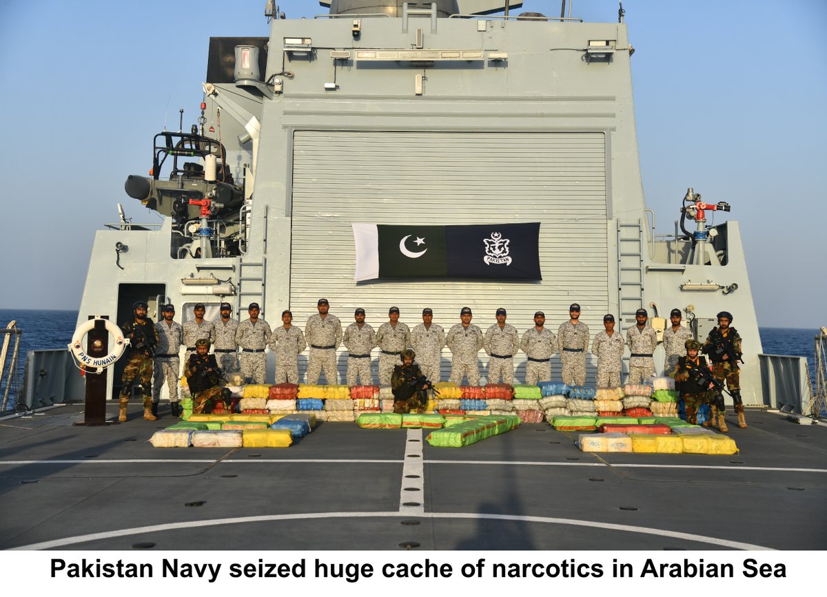dgprPaknavy's tweet photo. CNS Admiral Naveed Ashraf commended the officers and crew for their professionalism and vigilance. He reaffirmed Pakistan Navy’s commitment to safeguarding national maritime interests, good order at sea and security of the global commons. 2/2 https://t.co/3mH51OD2LB