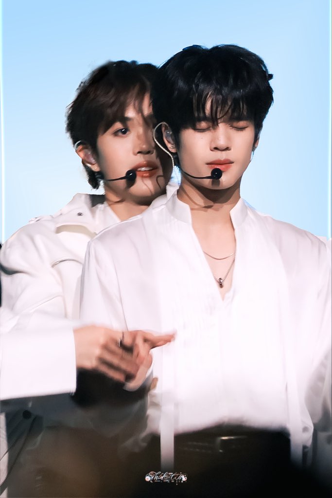thiodorn_ch's tweet photo. 𝑺𝒚𝒏𝒂𝒆𝒔𝒕𝒉𝒆𝒔𝒊𝒂·共感
NT1 STILL HERE TOUR HZ CALLING
#NexT1DEStillHereinHangzhou
#Thido #Dothi #ThioDornCH https://t.co/DKllWkYd6m