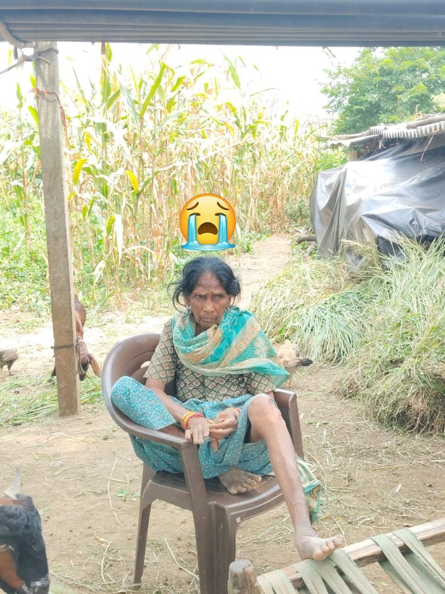 KANTILALGARASI8's tweet photo. दुःखद समाचार मिस यू दादी मां😭😭
🙏भूरी पत्नी खीमा गरासिया(नानिया गरासिया की माता श्री) आज हमारे बीच नहीं रहे भगवान दिवंगत दादीजी की आत्मा को शांति प्रदान करें उनके श्री चरणों में स्थान देवें शोक संतप्त परिवार जनों को संबल देवें।।👉अंतिम संस्कार 4:00बजे किया जाएगा!
ओम शांति💐💐 https://t.co/dIZfbFvujZ
