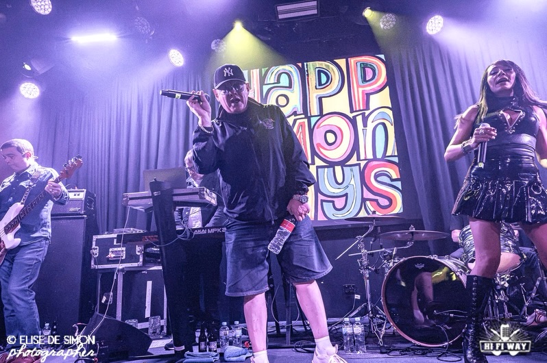 HangPecciwb's tweet photo. Happy Mondays are on tour celebrating 35 years of ‘Pills ‘N’ Thrills And Bellyaches’. Last night, Adelaide’s full house at The Gov went off, with Thunder supporting. 6/9/26. https://t.co/BMCMXBuC4K