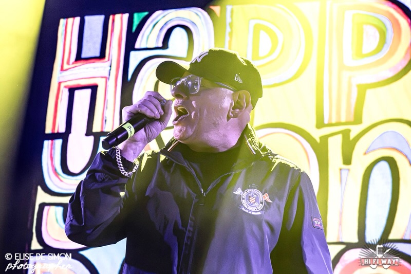 HangPecciwb's tweet photo. Happy Mondays are on tour celebrating 35 years of ‘Pills ‘N’ Thrills And Bellyaches’. Last night, Adelaide’s full house at The Gov went off, with Thunder supporting. 6/9/26. https://t.co/BMCMXBuC4K