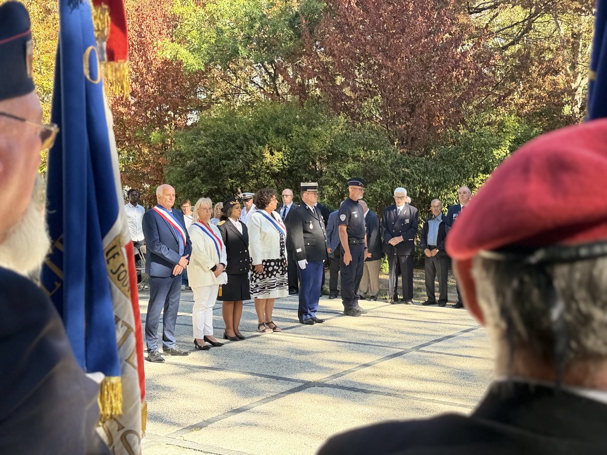 Image de Préfète de l'Essonne - #Hommage | 🇫🇷 À l’occasion de la Journée nationale d’hommage aux harkis et aux autres membres des 