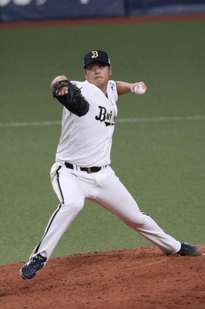 blue_braves's tweet photo. 本拠地最終戦　
皆様お疲れ様でした
そして、西野選手、山田投手
本当にありがとうございました
2人のガッツにピリオドはありません
オリックス戦士よ 永遠に！
#西野真弘
#山田修義 https://t.co/k59jpwn1Tp
