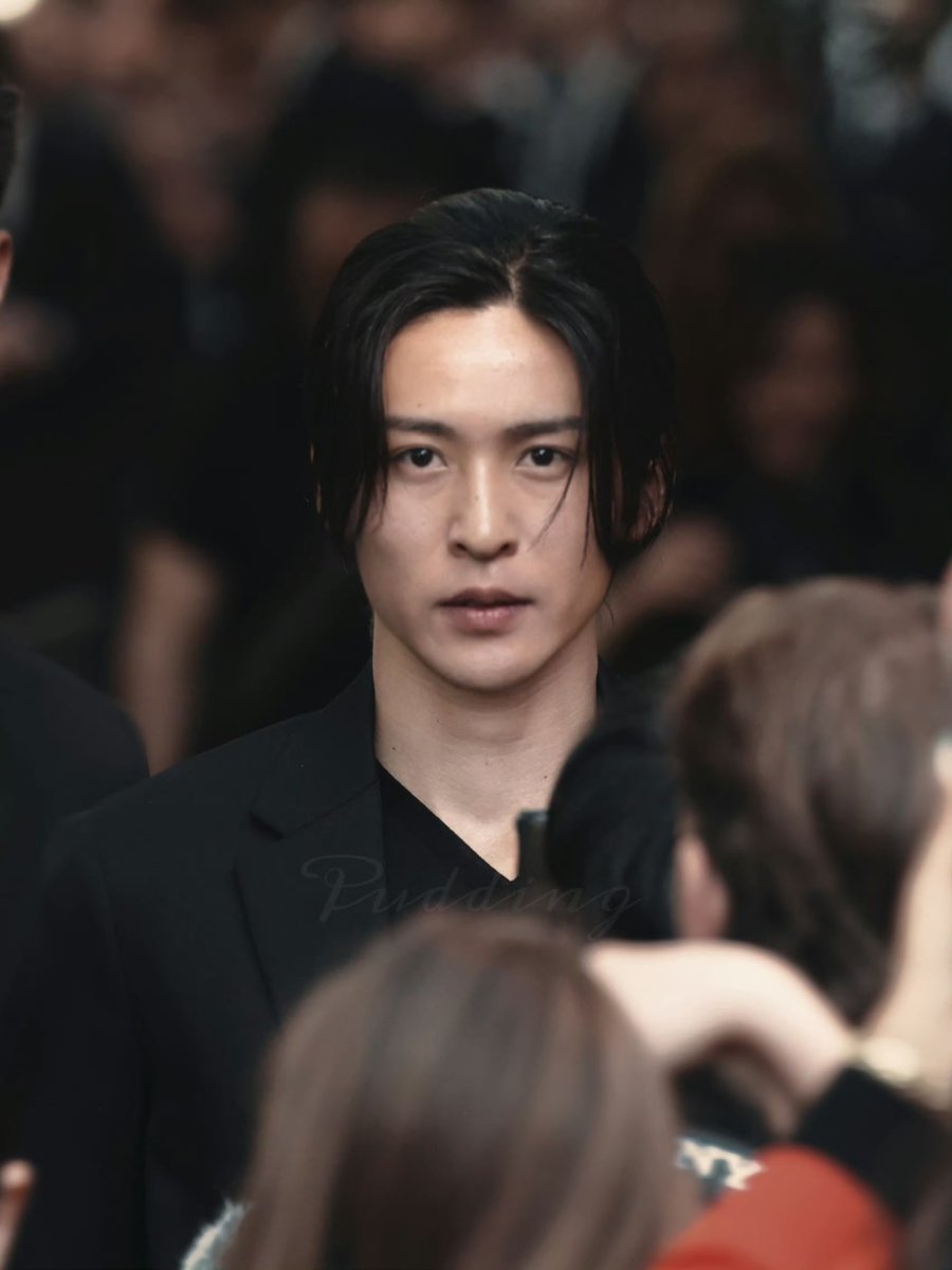 cheesunset__'s tweet photo. An absolute work of art 🖤

📸 Pudding

#RenMeguro #目黒蓮
#FendiSS27 #FENDIxRenMeguro https://t.co/3w7HyeJfW2