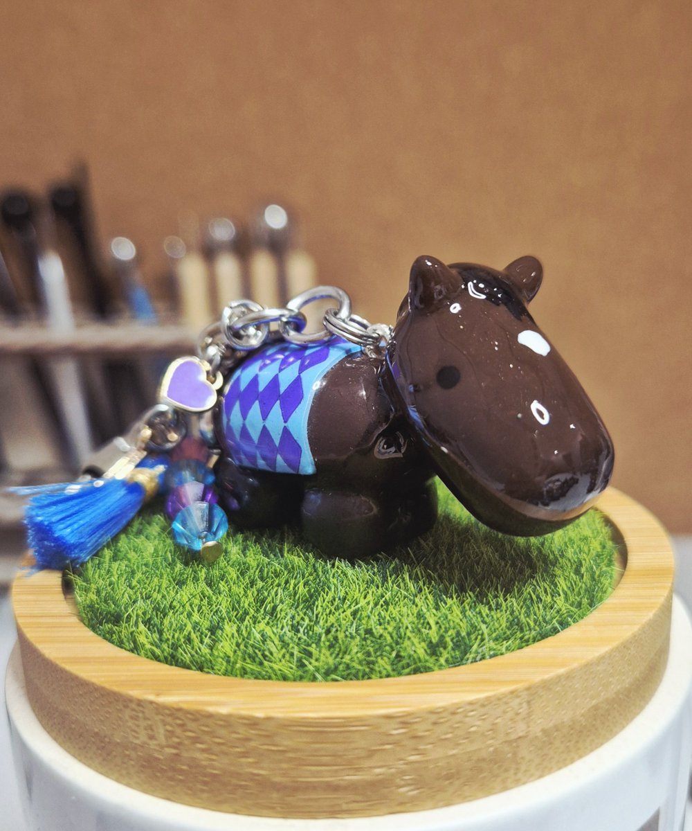 TracksideCharms's tweet photo. Here comes the Jenni army! 💙💜

Don't forget TOMORROW at Caulfield racecourse to go around the the Pride of Jenni Pop up shop and pick up a Jenni keychain just for you! 🐴

Limited available on the day, but if you can't make it don't worry! more may be announced soon! 🤗🏇 https://t.co/3CoLA7FIJL