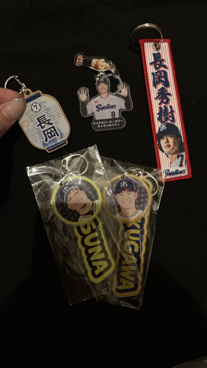 usausa_nekosui's tweet photo. 譲　画像7.8.13.18

求　定価

明日ドームにて手渡しまたは郵送
お気軽にお声掛けください
#スワローズグッズ交換譲渡 https://t.co/xkI9P44N8J