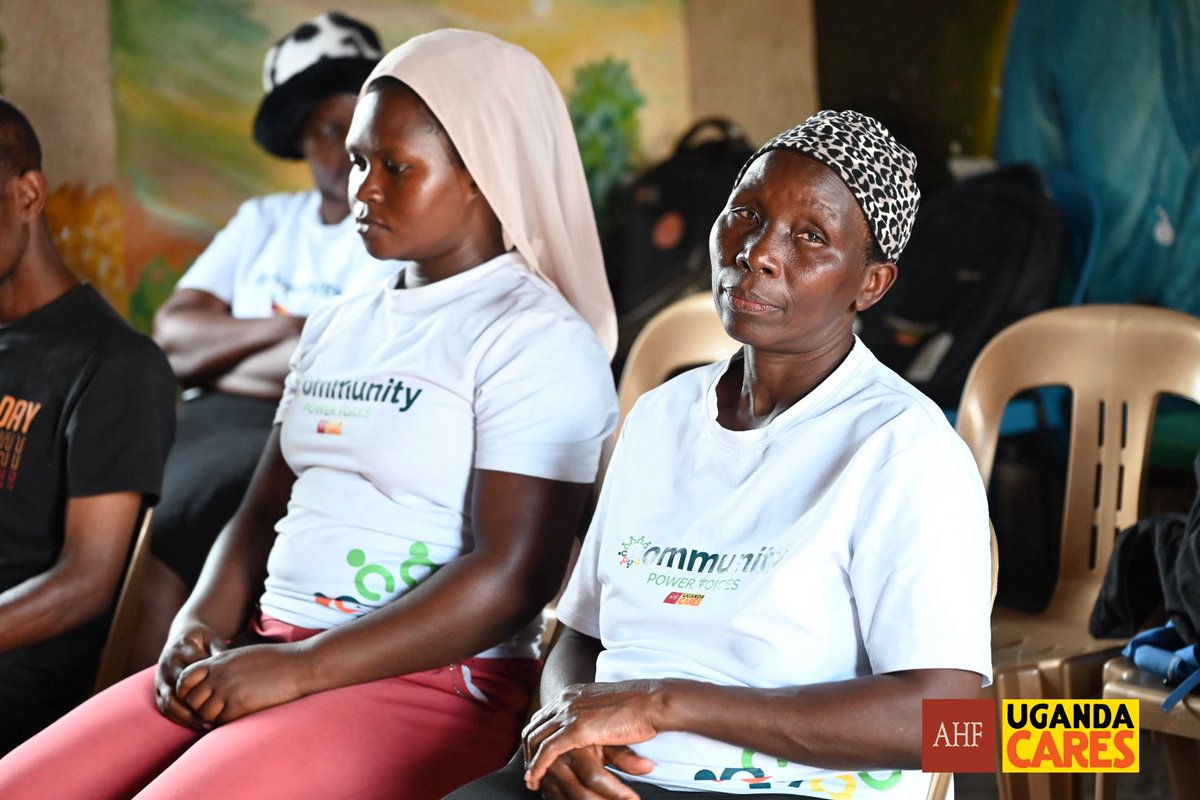 ahfugandacares's tweet photo. Yesterday 
Community Power Voices (CPVs) convened a stakeholder engagement with @KCCAUG Local Council leaders, waste management stakeholders and government representatives to present findings from the field assessment on garbage disposal and sanitation in Kamwokya. https://t.co/ocutqGuLOx