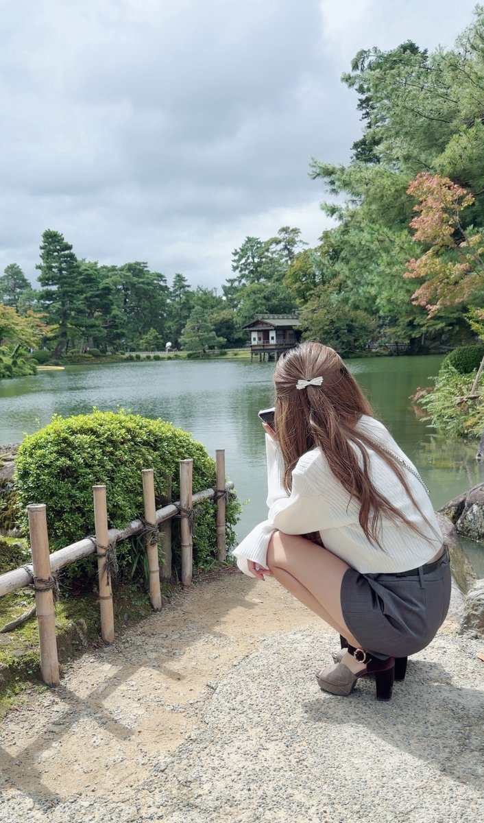 dynam_misono's tweet photo. やぽぽーう^_  ̫ _^っ☂️
いい週末すごしてる～？？(՞- -՞)ᐝ

昨日のポストもたくさんの
いいねりぷ引用リポストありがと🥲🩵

新しくフォローしてくれた方も、
これからよろしくです♡♡

さいきんの～(ृ ˘ ꒳ ˘  ृ 　)ु📸

基本的に雨女なので(?)
どこいくにも雨降りがちです◜. ̫.◝꜆

だがしかし！！
レインコートかわいいからﾖｷ(˙Ⱉ˙)💛
(次着る時はちゃんと後ろも撮るっっ)