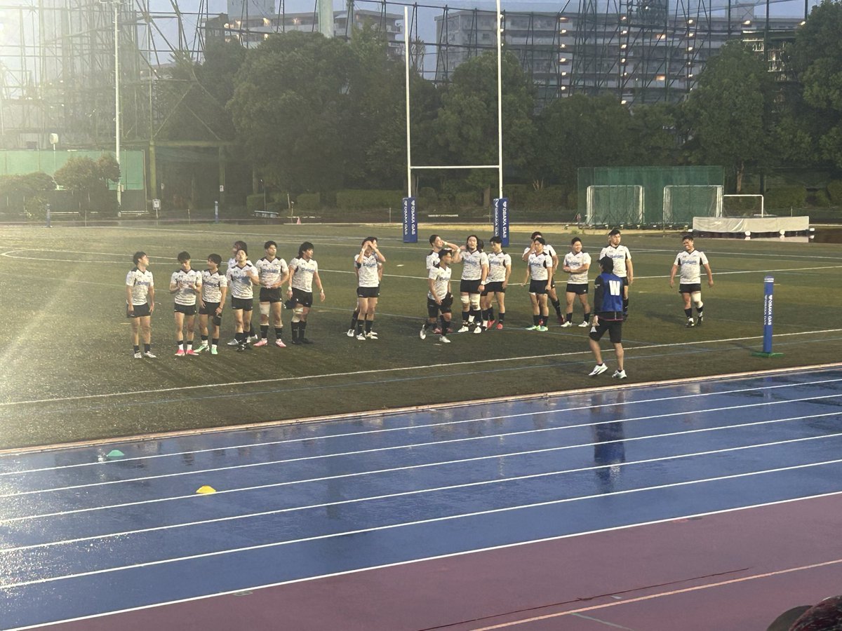 dbdbs221's tweet photo. Daigas Struggers リコージャパン両選手雨の中お疲れ様でした👏 https://t.co/A3r52xaFlE