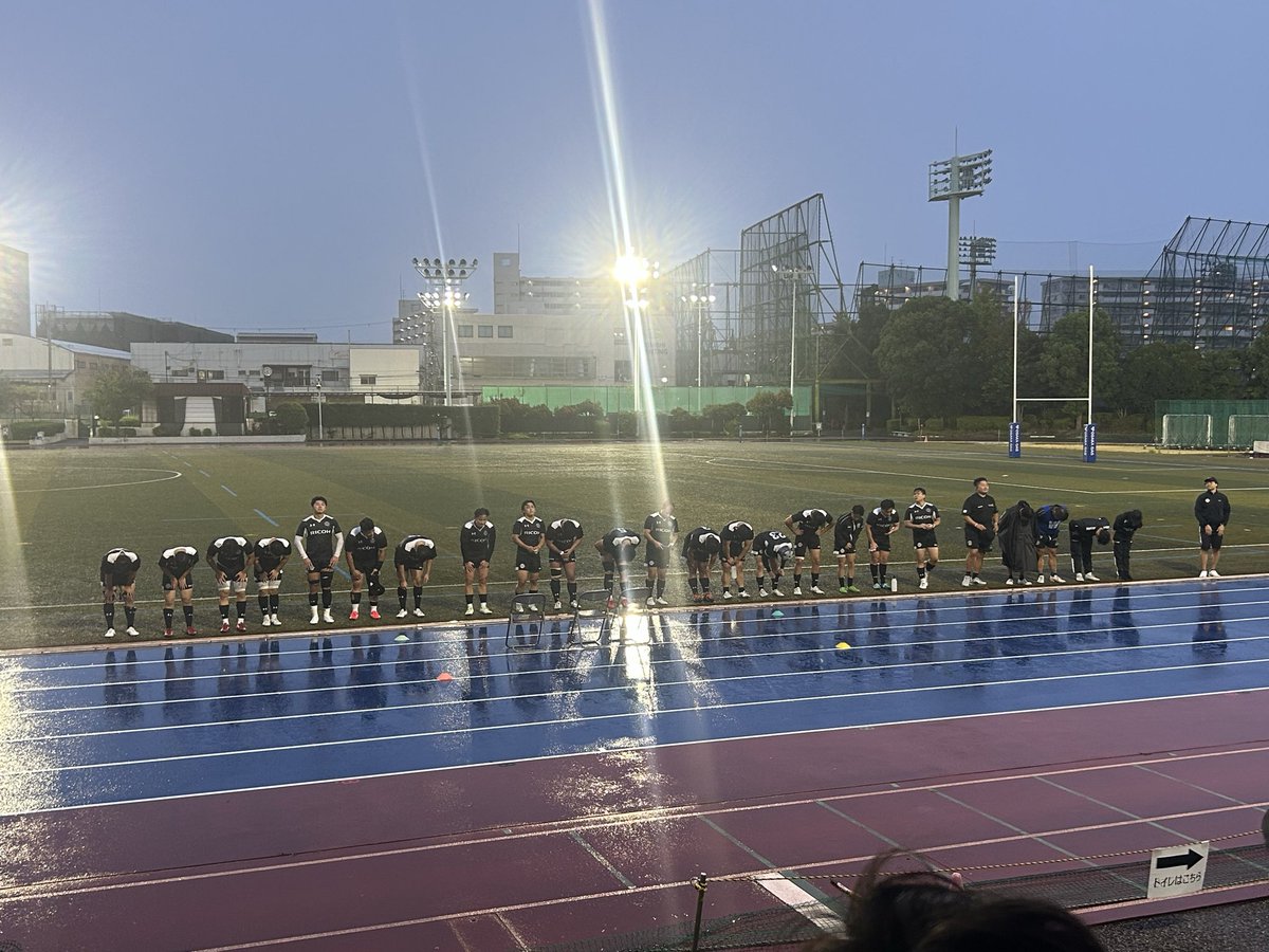 dbdbs221's tweet photo. Daigas Struggers リコージャパン両選手雨の中お疲れ様でした👏 https://t.co/A3r52xaFlE