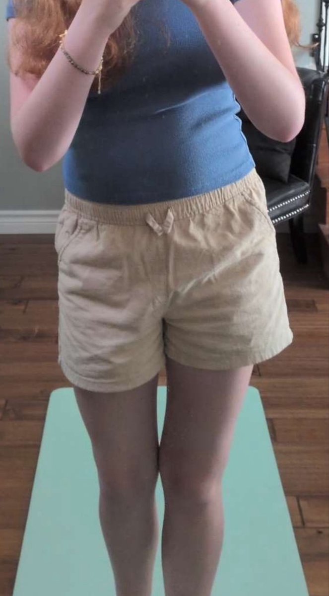 Jayden_Bluemoon's tweet photo. Old pic. I miss my thigh gap much. #edrtwt
 #shedtwt #averagespo #anatwt https://t.co/ERg2WIjD9h