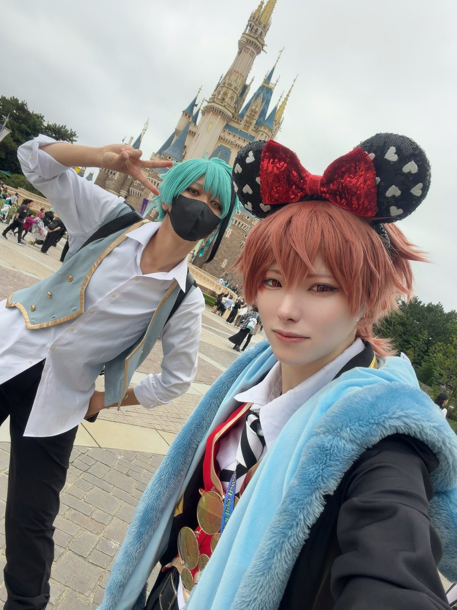 si_desu2's tweet photo. 楽し〜〜🏰

 #Dハロツイステ
 #Dハロ仮装2026 https://t.co/432T3k9ikt
