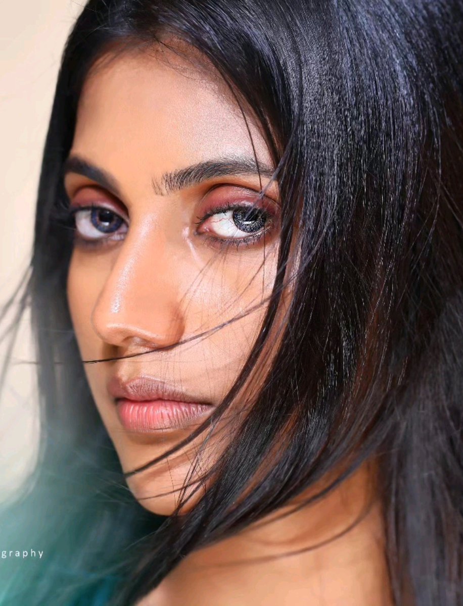 HotStarHub's tweet photo. #ModhaRathri Fam Girl #IniyaRam 😍 https://t.co/7GuSUEN2uk