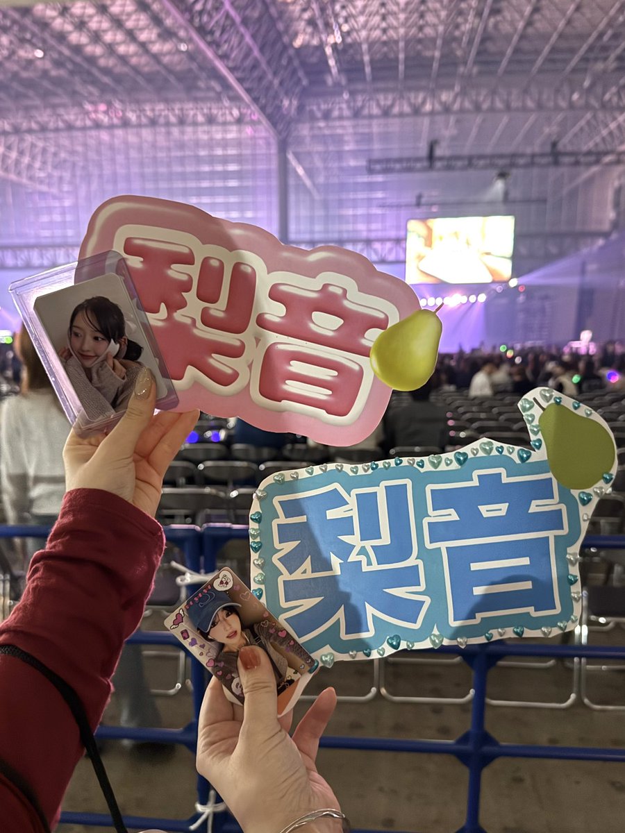 ry__sh4's tweet photo. 梨音ちゃん、Seventeen専属モデル決定おめでとう💐👏🏻♥️現地でこの瞬間を見届けられて嬉しすぎるよー😭😭😭
ほんっとにおめでとう😭😭💞💞💞
#ミスST2026 #ガルアワ2026AW #ガルアワ参戦 https://t.co/tgzHbiq94c