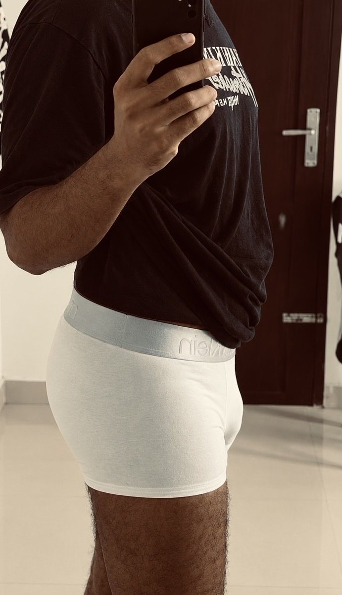 Dionysus143's tweet photo. Try To Balance The Black &amp; White 🤍🖤
🍑🍌🍆🤤 https://t.co/1o1tC99QQA