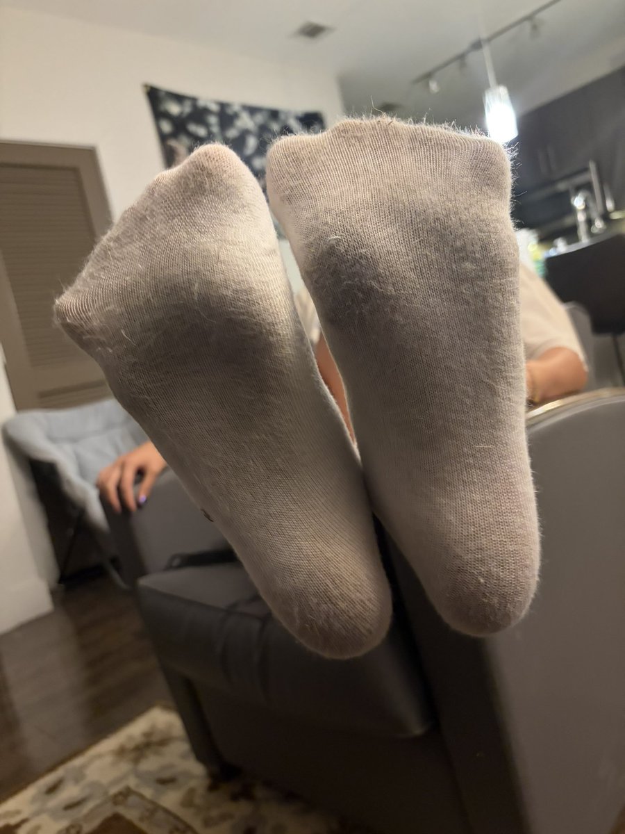TheArchie55's tweet photo. Dirty Socks with Foot Imprint #dirtysocks #sweatysocks #sockfetish https://t.co/wczd93R0m1