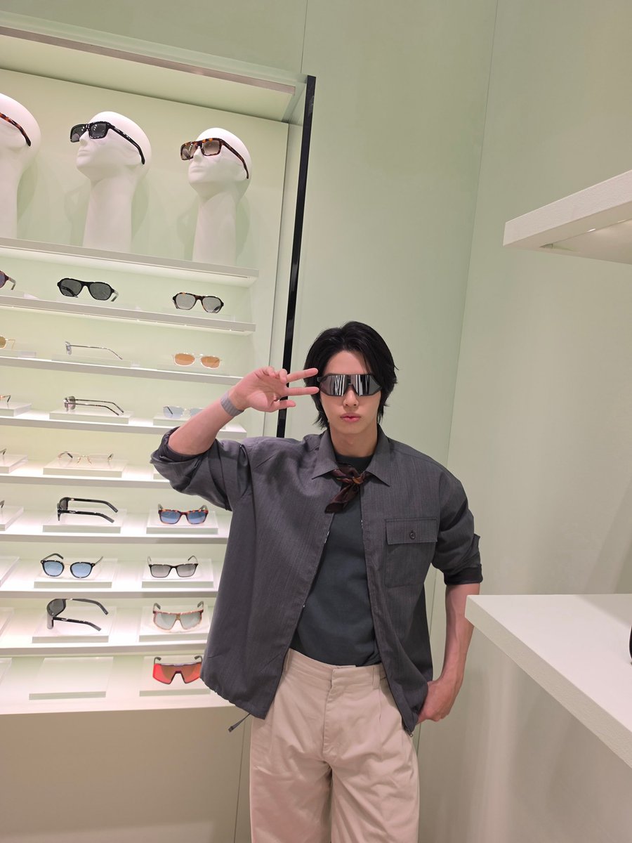 myyoursmile's tweet photo. เอ็นดูอะ55555555555

WIN DEFINES PRADA SS27

#PRADASS27xWIN #PRADASS27
#Prada #PradaxWin #winmetawin 
@Prada @winmetawin https://t.co/ktqSOT5Aek