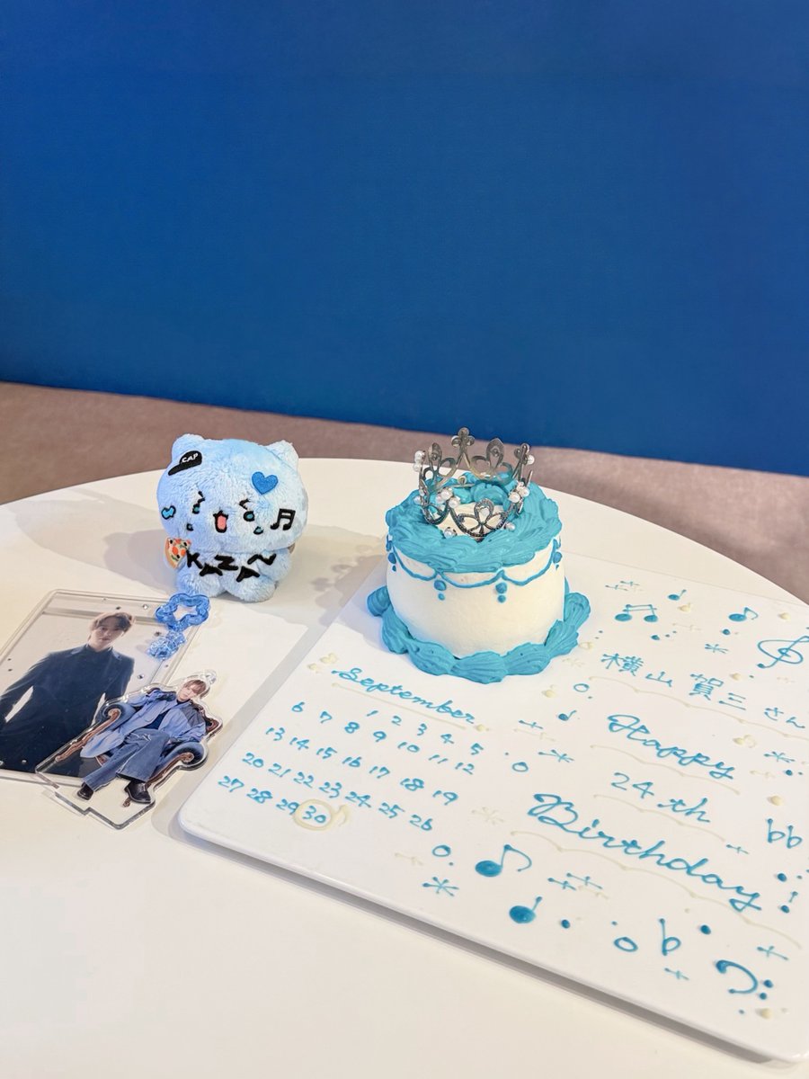 vl_w930's tweet photo. ┊        ┊       ┊        ♪         ┊
┊        ┊  ⟡  ┊                ˚.  ♫
┊        ┊       ♩       ₊             ⊹
 ♪    ₊  ┊    . 
     ⊹    ♬     ʜᴀᴘᴘʏ ʙɪʀᴛʜᴅᴀʏ ᴋᴀᴢᴀɴ ♪

#かざん大統領おめでとう https://t.co/UTwz6tlwzC