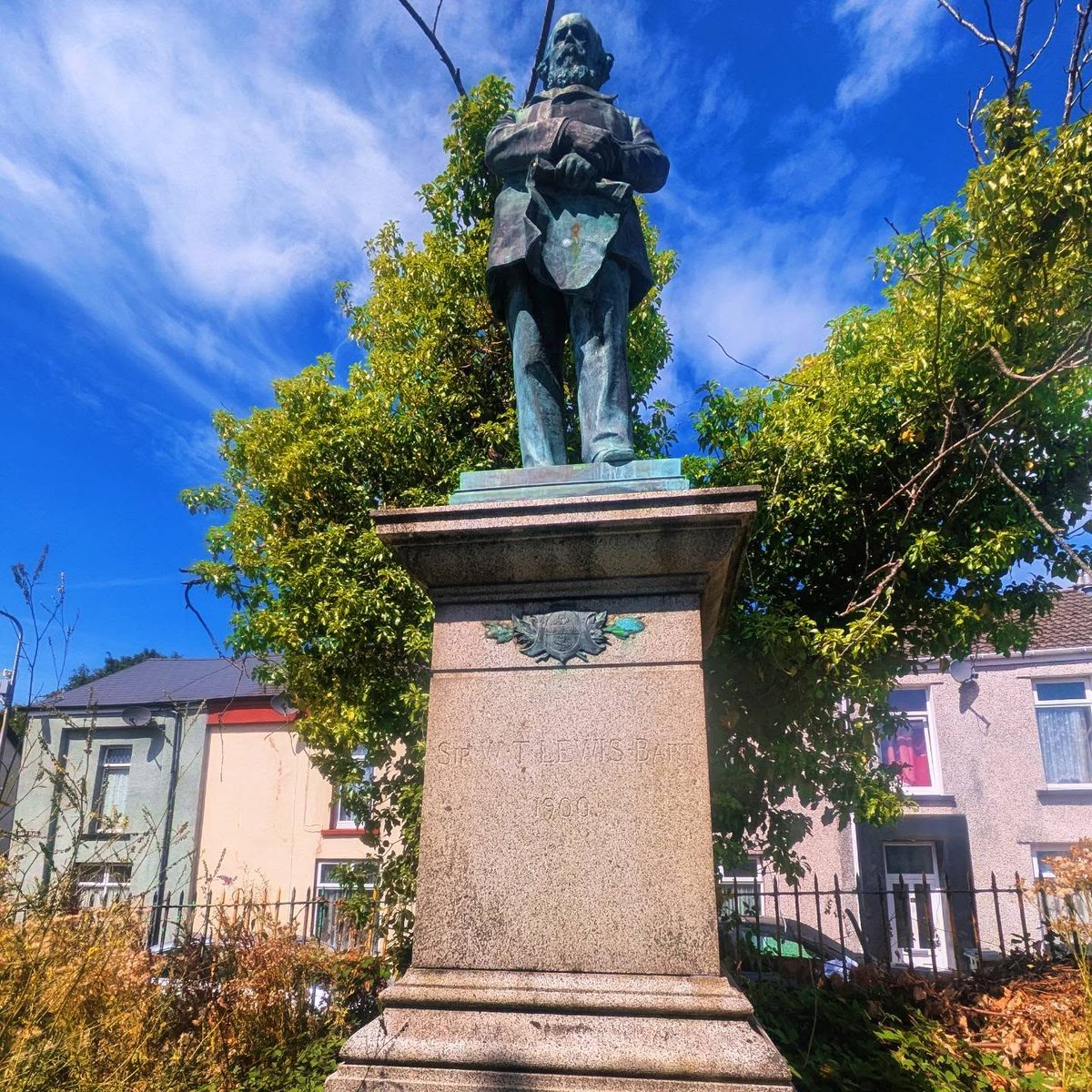 MirnaErbsthh's tweet photo. Standing among the remains of St Tydfil’s Hospital, a site whose history began with the Merthyr Tydfil Union Workhouse in 1853. Later known as Tydfil Lodge and then St Tydfil’s Hospital, it shaped generations of local lives. Closed in 2012 and https://t.co/cnKUzgh0G5