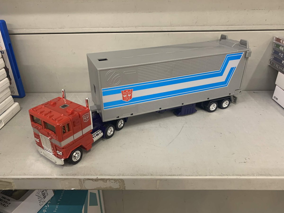 junkdoh's tweet photo. 🤖【入荷情報】

タカラトミー
「トランスフォーマー ミッシングリンク C-01 コンボイ」入荷しました！
トランスフォーマーファン、コレクターの方はぜひチェックしてください👀✨

📍リサイクルCube 福山駅家店

#トランスフォーマー #ミッシングリンク #ホビー買取 #タカラトミー #福山市 https://t.co/SRVGydxkYn