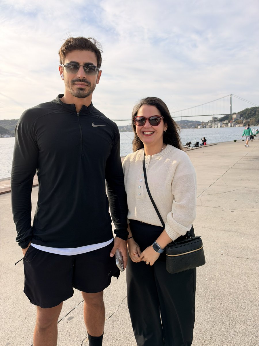 BiancaVilchez's tweet photo. When a dream becomes reality… 🥹❤️ Getting the chance to meet someone you truly admire is such a special feeling. Emin is genuinely so nice and kind in person, and I’m still processing that this actually happened. ☺️

And of course, a selfie with the girls from Survivor Land 😅

#EminGünenç #Arafta