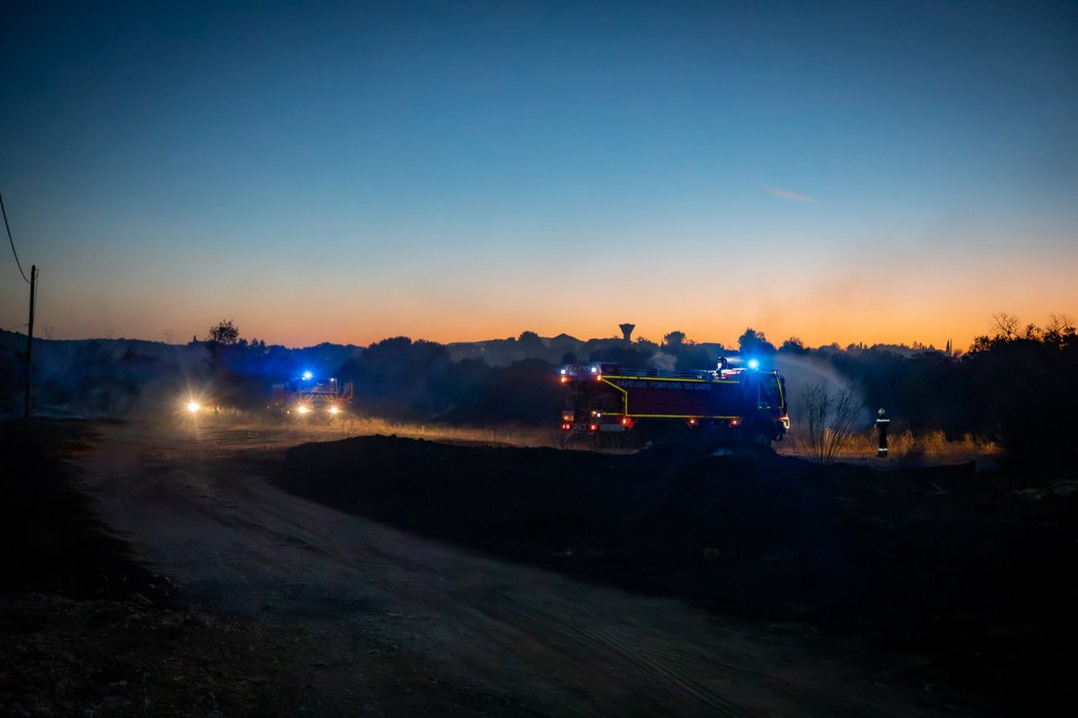pompiersdugard's tweet photo. #Intervention Les sapeurs-pompiers du Gard sont intervenus hier à Fontanes pour un feu de végétation à proximité d'un massif boisé.

Crédit photos : Stephane Thierry - SDIS30 https://t.co/jQ8rgLajOh