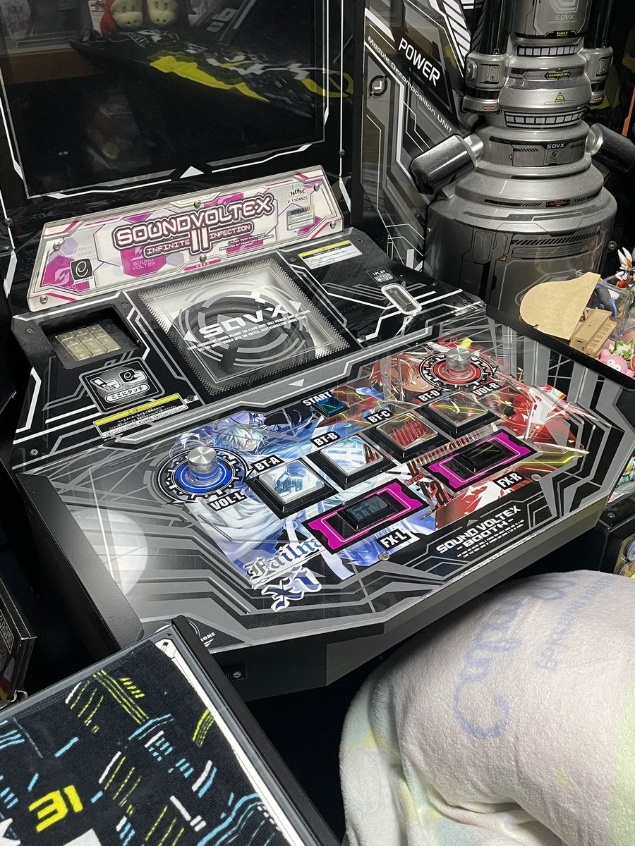 Sora12153128's tweet photo. 久しぶりにボルテのコンパネ見れたww
物置と化してたからな🫠

でも来週末でこの部屋からは撤去です😭 https://t.co/wOPYWSfQRS