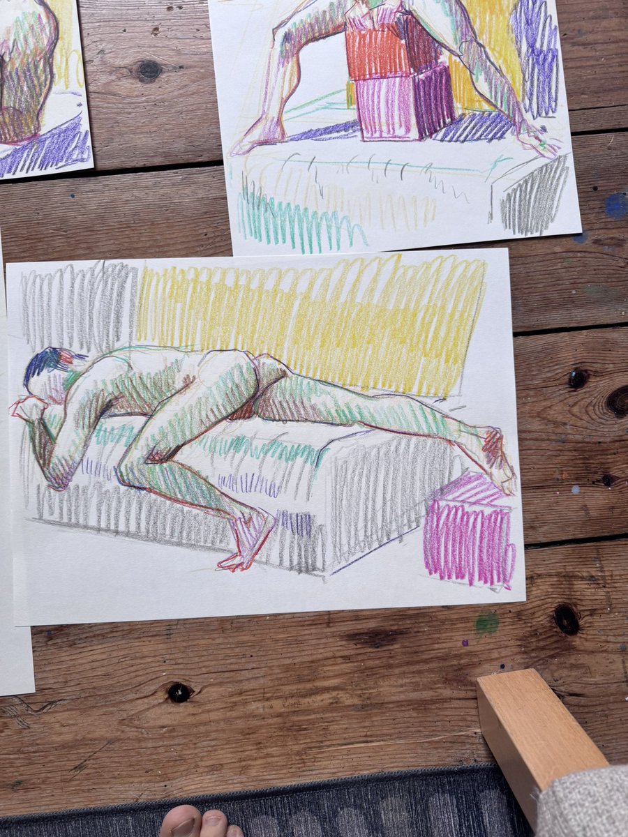 martinalapipe's tweet photo. Thursdays figure drawings https://t.co/BucBnc8ilT