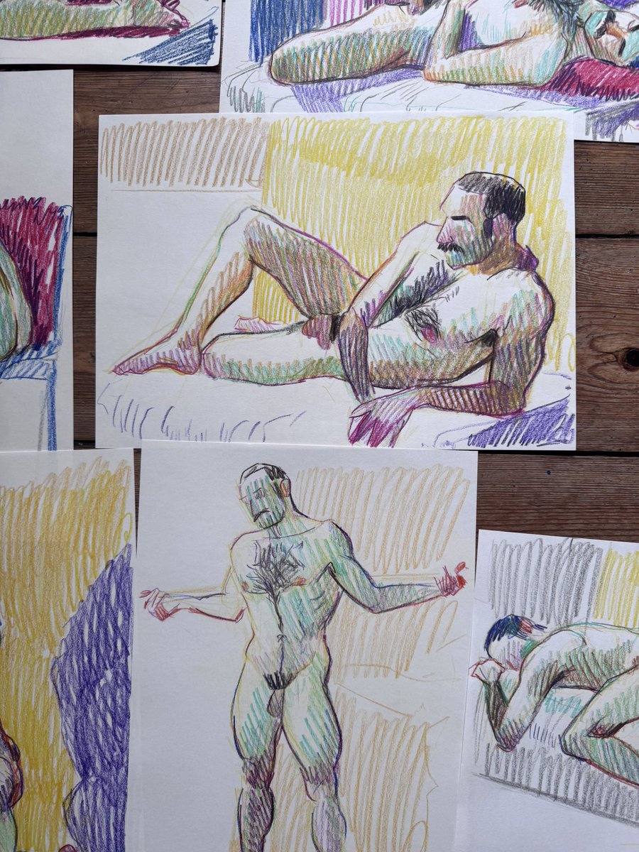 martinalapipe's tweet photo. Thursdays figure drawings https://t.co/BucBnc8ilT