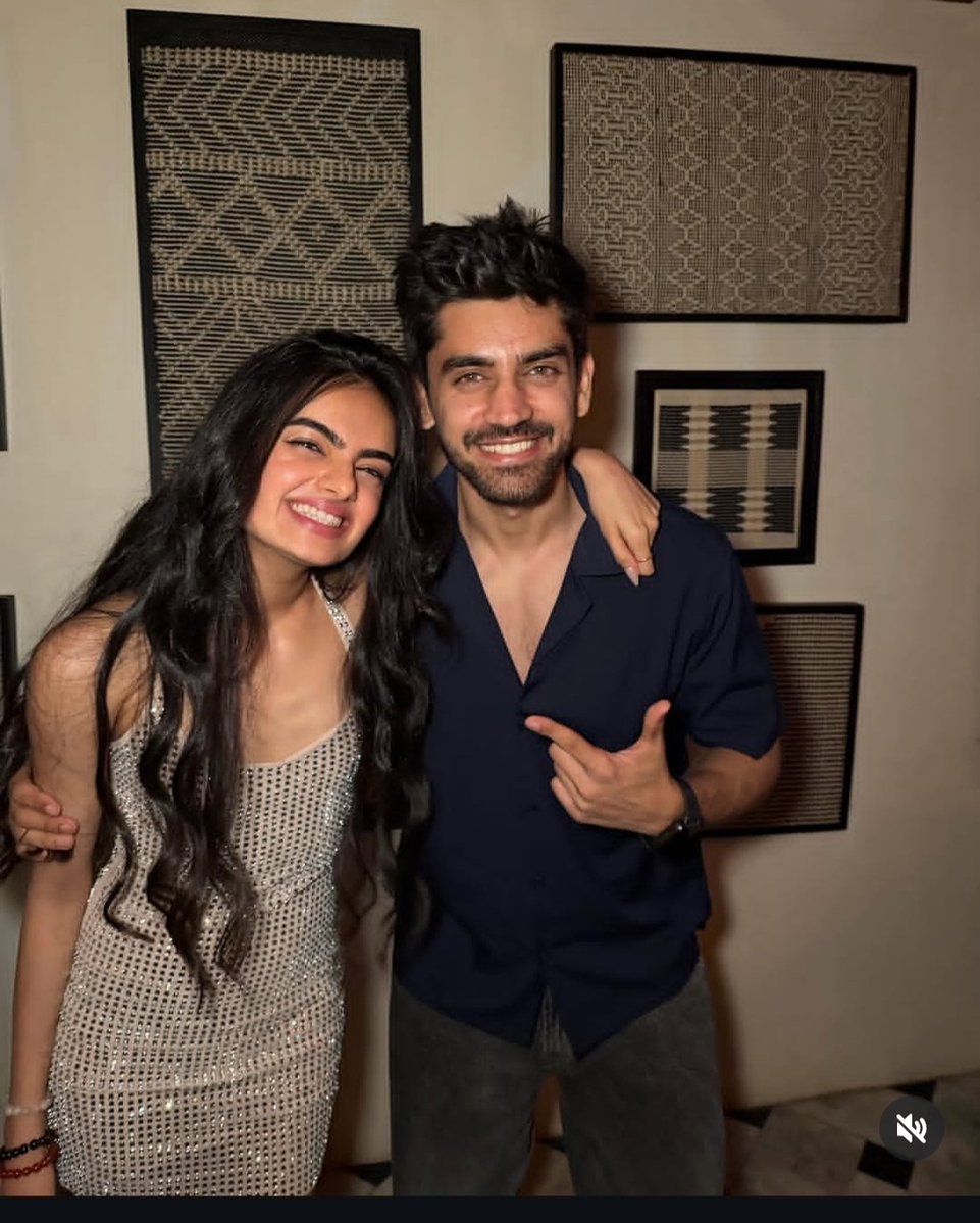 avu723049's tweet photo. Ye bhai behen ki sakal kaise same lg rhi hai 🤣❤🧿 no nazar to them lots of love ruhi from Avinashian ❤💚❤️ @Avinash_galaxy  #Avinashmishra #kkk #kkk15 #khatronkekhiladi15 #ruhanikadhawan https://t.co/k2e5I3aORo