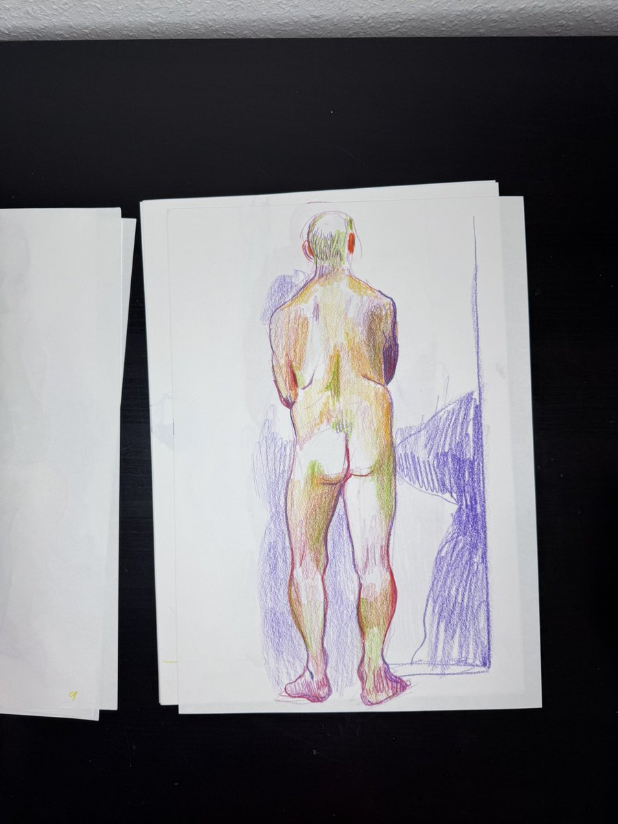 martinalapipe's tweet photo. Tuesdays figure drawings https://t.co/CgynMZ0BkI