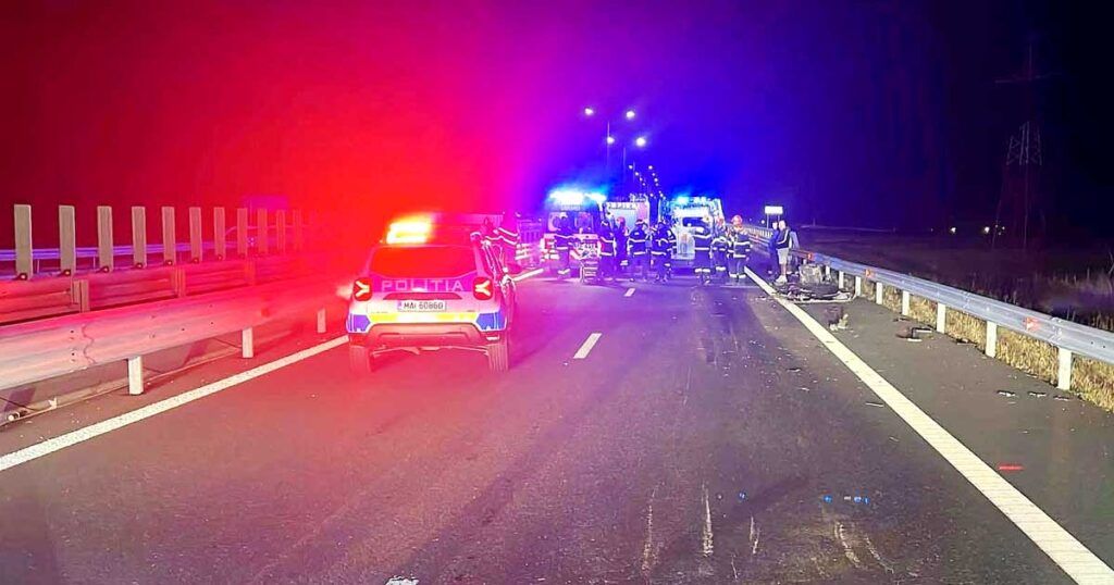 SlatinaTA's tweet photo. Cum s-a produs accidentul de pe DEx12, lângă Scornicești? Un tânăr a ajuns la spital https://t.co/2KsIhLYAP7 https://t.co/eAMreD38uh