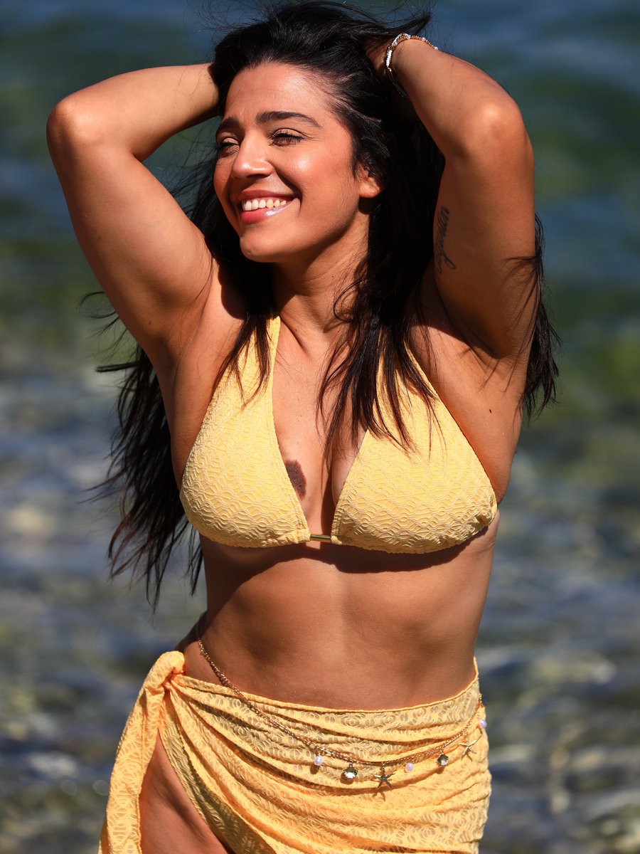 DimpleLicano's tweet photo. Sun-kissed days in yellow. Summer, sunshine, and beach vibes with Samiol. Use code fetahu77 for 20% off orders over $70. https://t.co/YBpa3tROY0