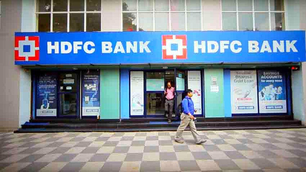 CHINMAYKALEABP's tweet photo. Hell #PSB. Nationalised banks will never be compete with Pvt Banks Service. Just indulge in hopeless #strike
I.e. 
I booked a chequebook request online for @HDFC_Bank. And unbelievable, received my printed name ChequeBook within 24 hrs at my door step. This service #UFBU https://t.co/dwULX7QkVN
