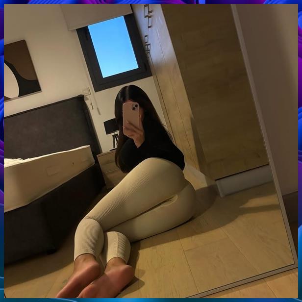 KobeOfori's tweet photo. muhafaza Whats^^^App İletişim: 0535.248.90.86 Bugün içimde güzel bir heyecan var, sebebini tahmin edebilir misin? 💖 tekirdağ tekirdağbayan #marmaraereğlisi https://t.co/mUvvdfNyDJ https://t.co/g2Uw98RGn3