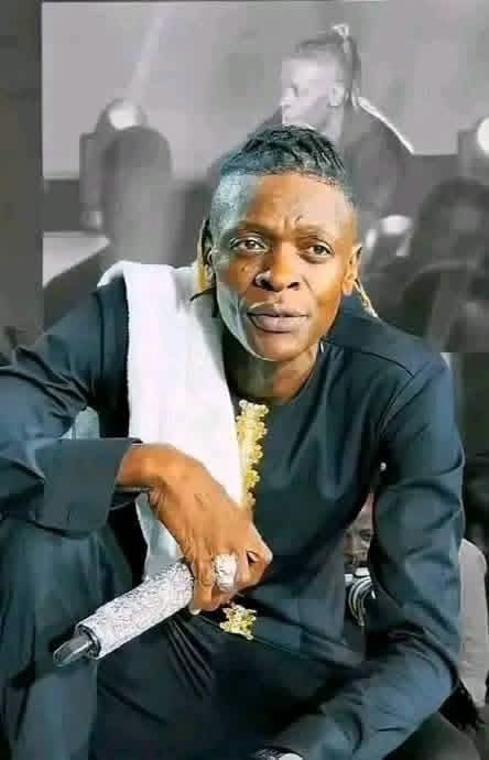 drstellanyanzi's tweet photo. Although I do NOT like Dr. Jose Chameleon @JChameleone because he once grabbed and painfully squeezed my left-side buttocks in a public space, I appreciate his genius stroke of leading the unification of Uganda’s pop musicians at @MatovuAfrigo Moses Matovu’s vigil. After singing his “Basiima Ogenze” and inserting lyrics that lauded the fallen legend’s saxophone playing, Chameleone asked the instrumentalists to introduce Papa Moi’s favorite song. The band, led by two sax players and a conga drums percussionist played a few bars of “Teri Mukazi Mubi.”

And then he sang the first few lines. He invited Uncle P to join him on stage to sing. His little brother @pallasomusic Pallaso took the marching orders and joined him. Catherine Kusaasira @Ckusasira256 also joined and provided back-up to the brothers. Chameleone proceeded to invite @BebeCoolUG Bebe Cool to come serve the mourners. Bebe listened and joined him up on stage. And then @MesachSemakula Mesach Semakula was up on stage with a few younger singers such as Jasmine. Each musician who came on stage was given a microphone to sing. Their voices and harmony were very moving.

Excited, Chameleon invited their president, Eddy Kenzo @eddykenzoficial and Eddy Yawe @EddyYawe3 . Both hearkened to his voice and joined him on stage. The stage was filled with crooning Ugandan singers of all shade and creed. I saw Dr Hilderman @HonKiyaga and Ronald Mayinja @mayinja1Ron , singing besides Hajjat Stecia Mayanja @steciamayanja and Sophie Nantongo , men and women, young and old, fat and thin, drunk and sober - all singing together in memory of a legend. They all forgot their many differences and joined together in bold music.

This unity was beautiful to behold. I cried because of the beauty of spontaneous harmony and joint conviviality during grief. Although I was watching this moment very far away in exile, I was proud to be a Ugandan when I beheld Uganda’s leading artists coming together to honour a leader of the creative industry. I cried and sang along with them.

This unity would not have been possible without the courageous leadership, dare and flare of Dr Jose Chameleone. So, cheer to Kamiliyoooni!