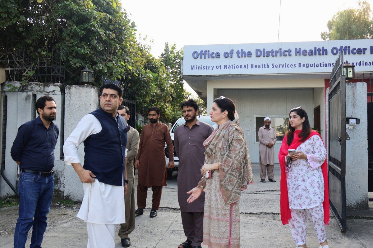 DhoIslamabad's tweet photo. DG Health, M/o NHSRC, Dr. Zaeem Zia, visited the District Health Office Islamabad and met with DHO Islamabad Dr.Syeda Rashida Batool.Discussions focused on strengthening primary healthcare,public health priorities,and district-level health services across Islamabad
#DHOIslamabad https://t.co/nIGZpH1aYn